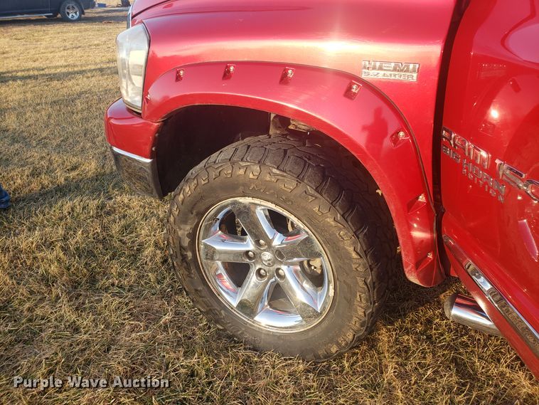 image for item GA9325 2006 Dodge Ram 1500 Quad Cab pickup truck