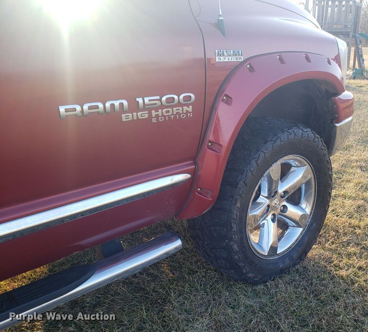 image for item GA9325 2006 Dodge Ram 1500 Quad Cab pickup truck