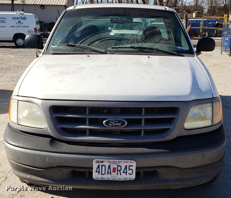 image for item GA9348 2002 Ford F150 pickup truck