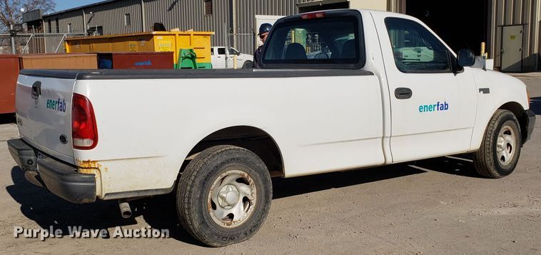 image for item GA9348 2002 Ford F150 pickup truck