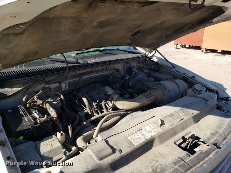 image for item GA9348 2002 Ford F150 pickup truck