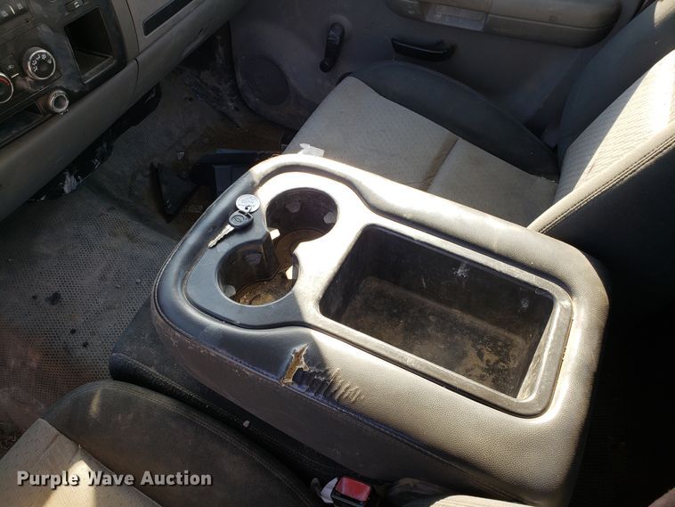 image for item GA9350 2008 Chevrolet Silverado 1500 pickup truck