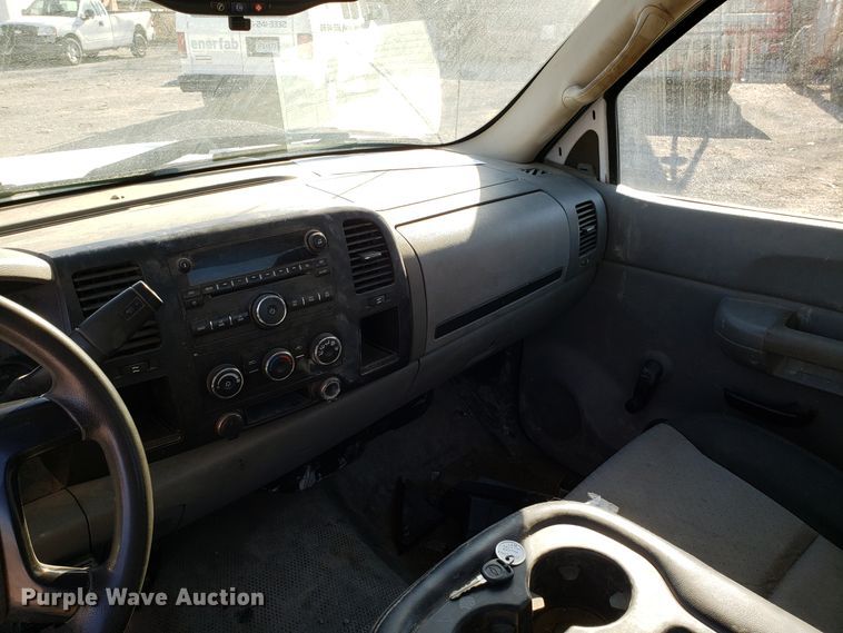 image for item GA9350 2008 Chevrolet Silverado 1500 pickup truck