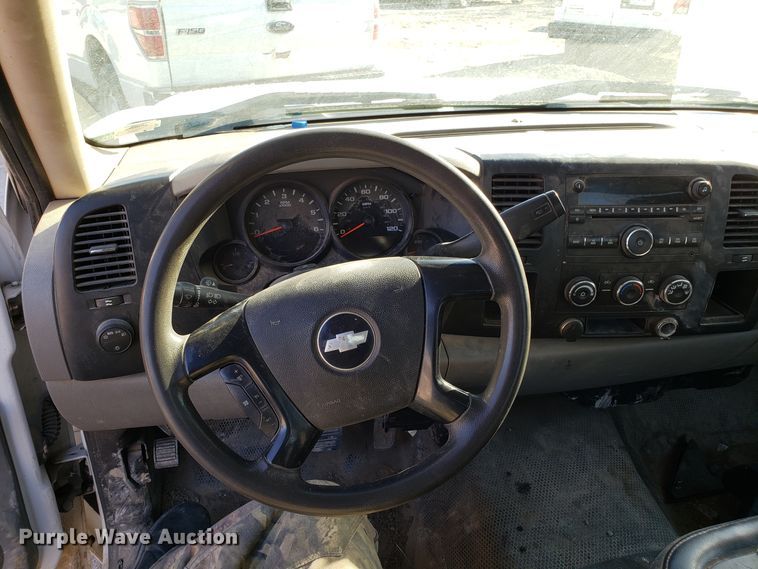 image for item GA9350 2008 Chevrolet Silverado 1500 pickup truck