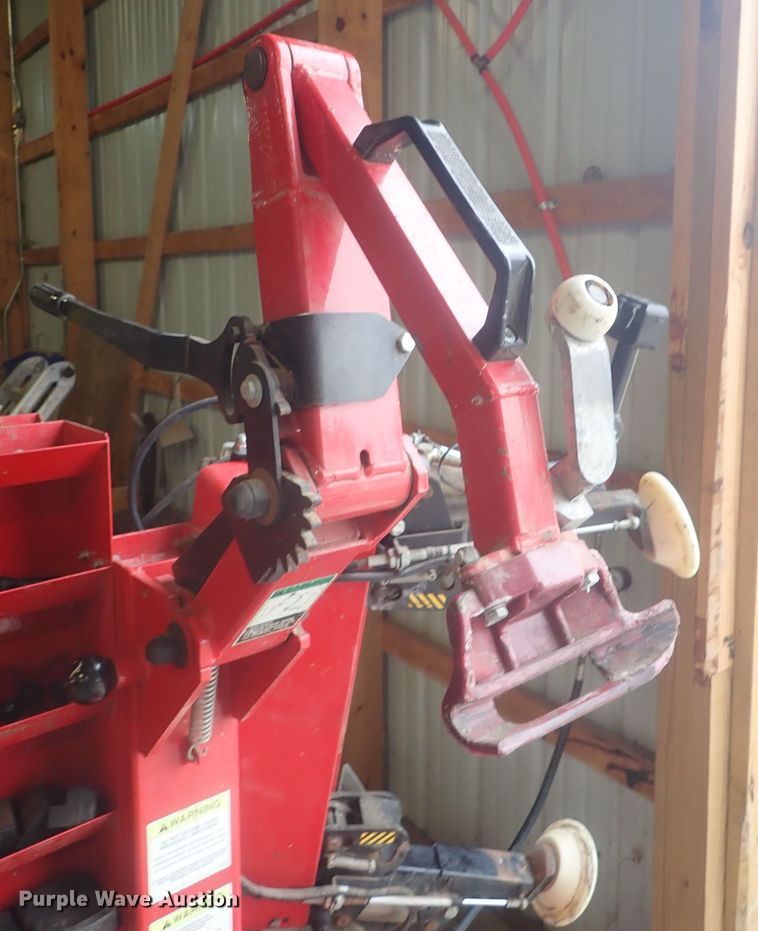 image for item GA9955 Hunter TC3500 tire machine