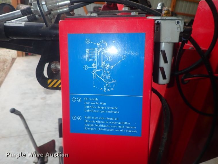 image for item GA9955 Hunter TC3500 tire machine