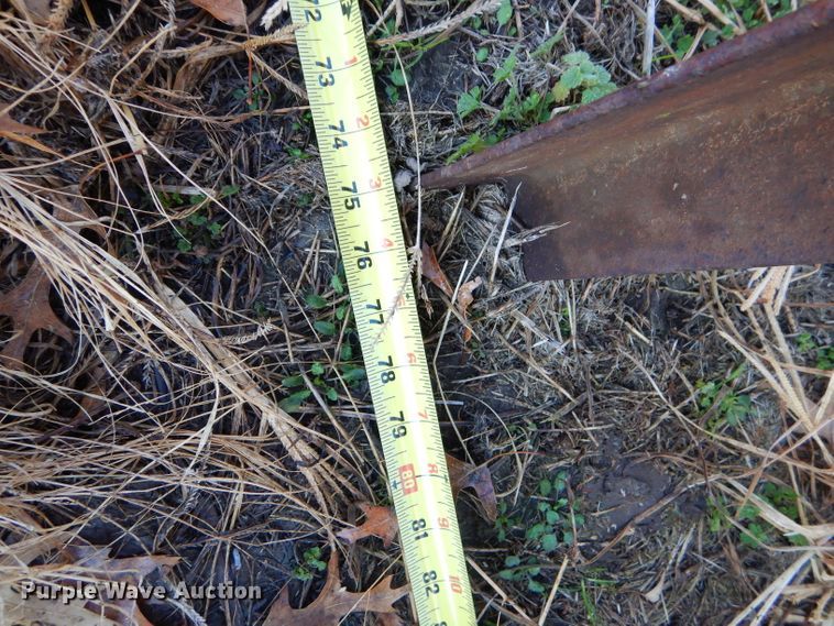 image for item GB9500 (2) fuel tanks