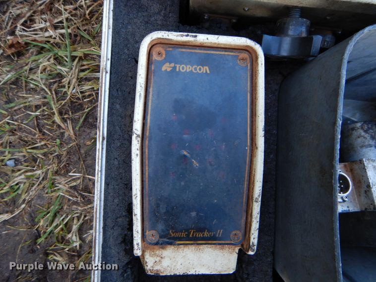 image for item GB9502 Asphalt TopCon System Four Sonic Tracker II