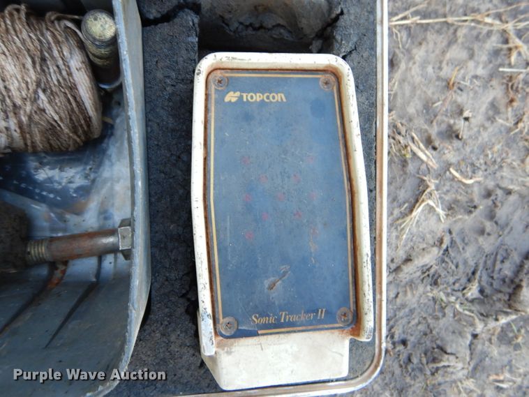 image for item GB9502 Asphalt TopCon System Four Sonic Tracker II