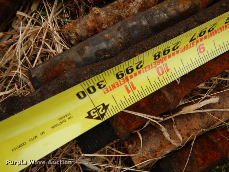 image for item GB9518 Approximately 24 steel sucker rod