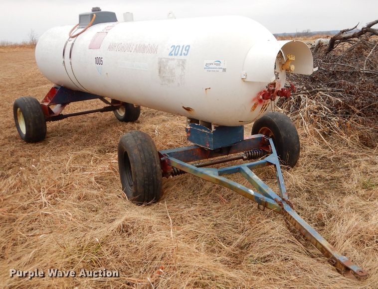 image for item GB9519 Anhydrous ammonia tank