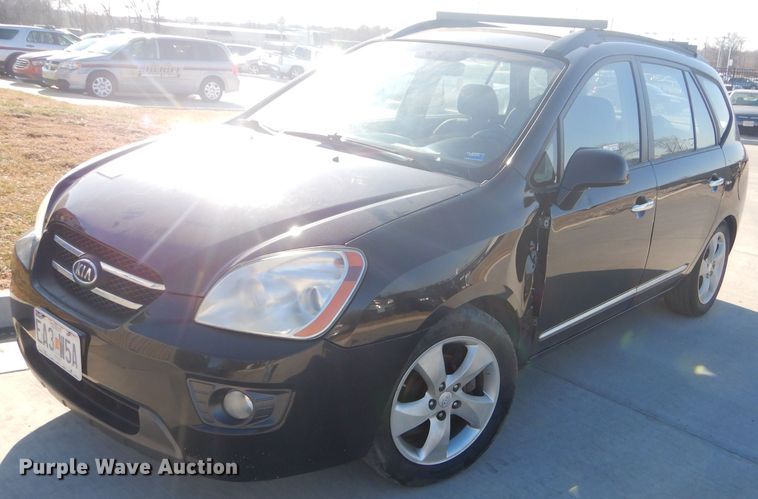 image for item GB9532 2007 Kia Rondo SUV