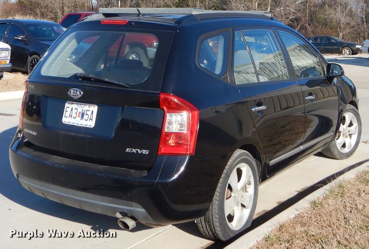 image for item GB9532 2007 Kia Rondo SUV