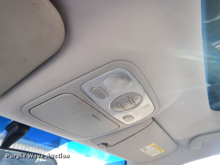 image for item GB9532 2007 Kia Rondo SUV