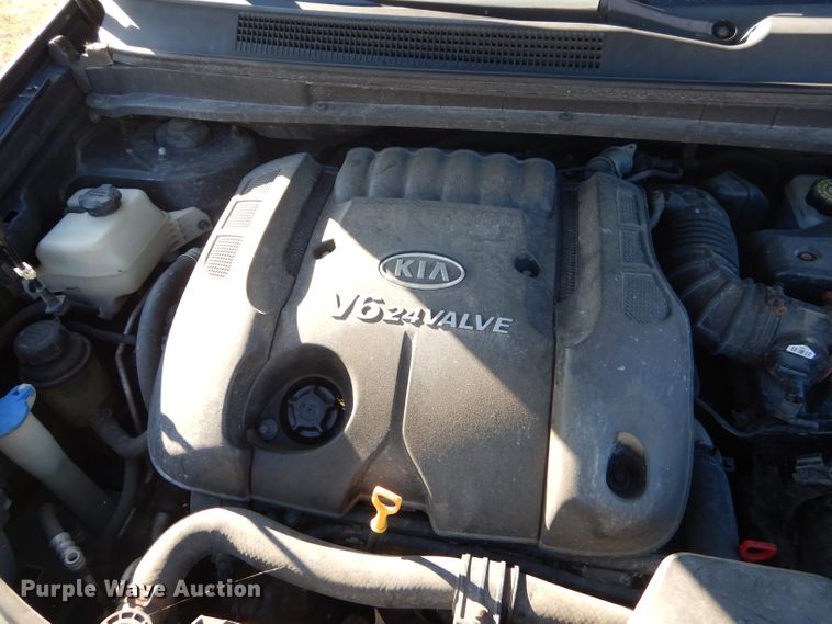 image for item GB9532 2007 Kia Rondo SUV