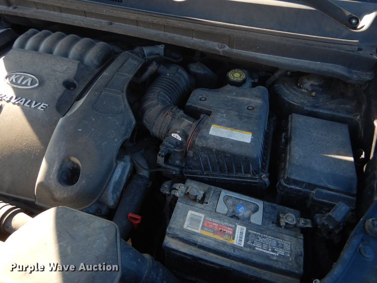 image for item GB9532 2007 Kia Rondo SUV