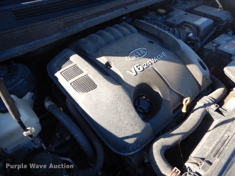 image for item GB9532 2007 Kia Rondo SUV