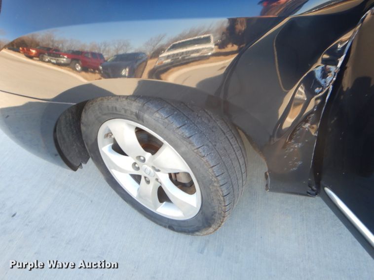 image for item GB9532 2007 Kia Rondo SUV