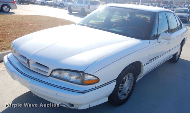 image for item GB9533 1992 Pontiac Bonneville