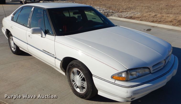 image for item GB9533 1992 Pontiac Bonneville