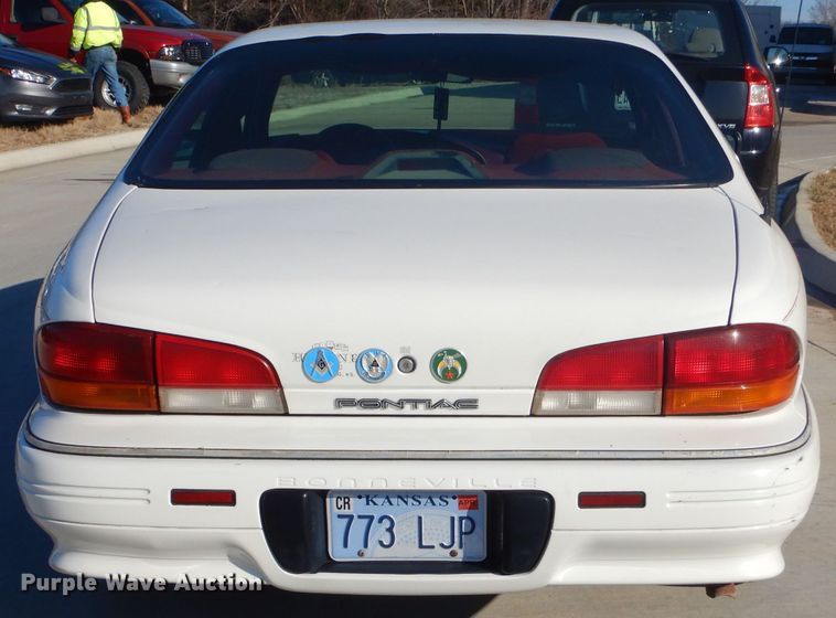 image for item GB9533 1992 Pontiac Bonneville