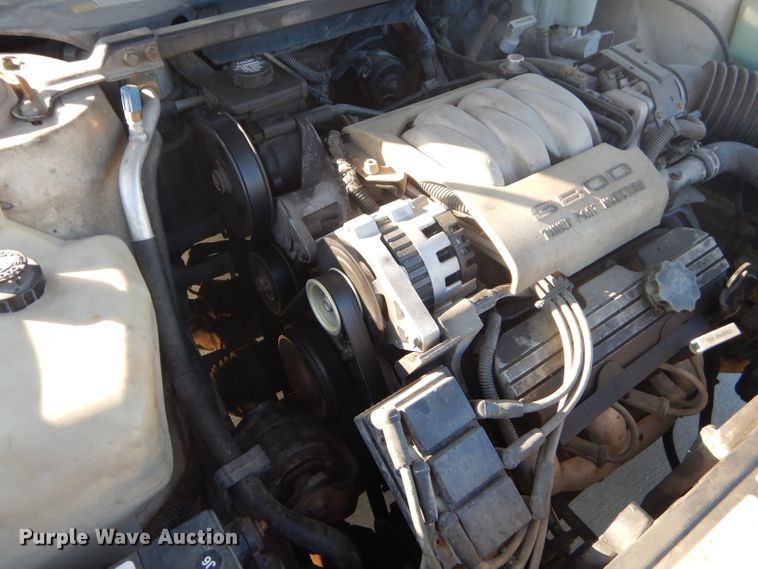 image for item GB9533 1992 Pontiac Bonneville