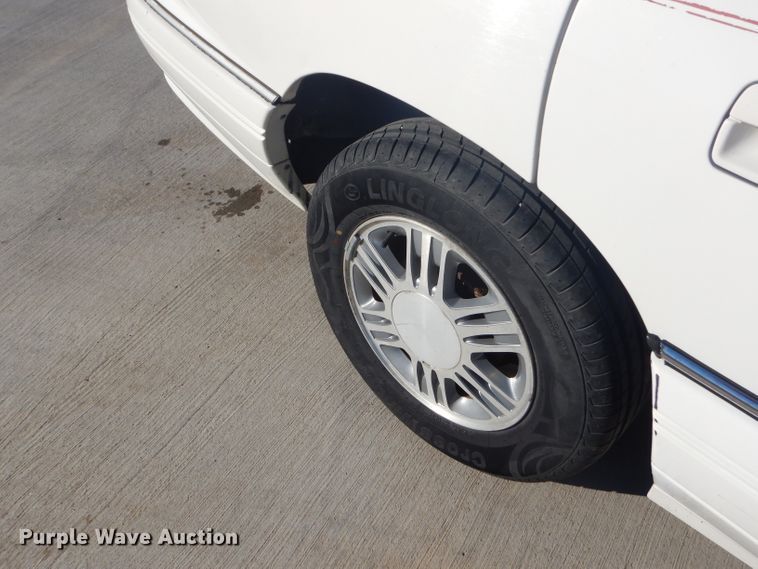 image for item GB9533 1992 Pontiac Bonneville