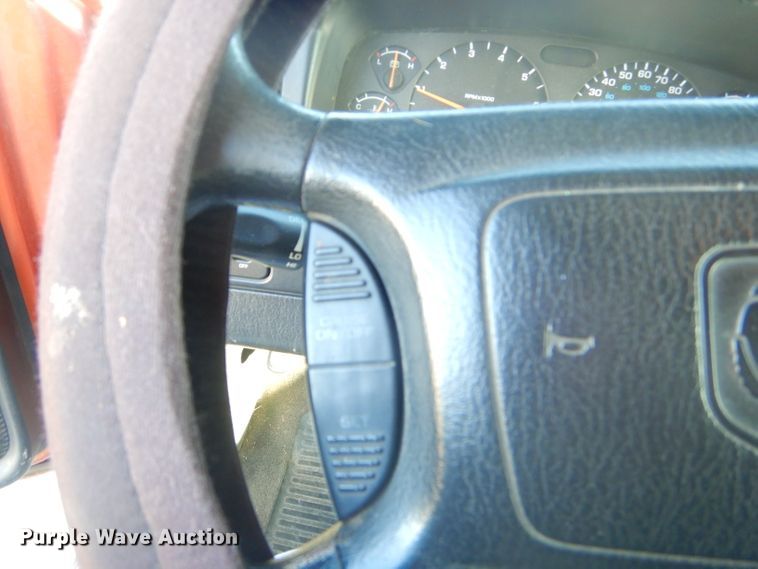 image for item GB9534 2001 Dodge Dakota pickup truck