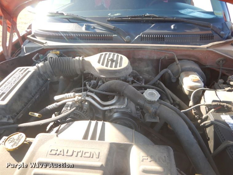 image for item GB9534 2001 Dodge Dakota pickup truck