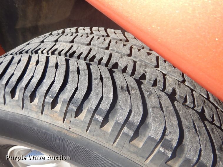 image for item GB9534 2001 Dodge Dakota pickup truck