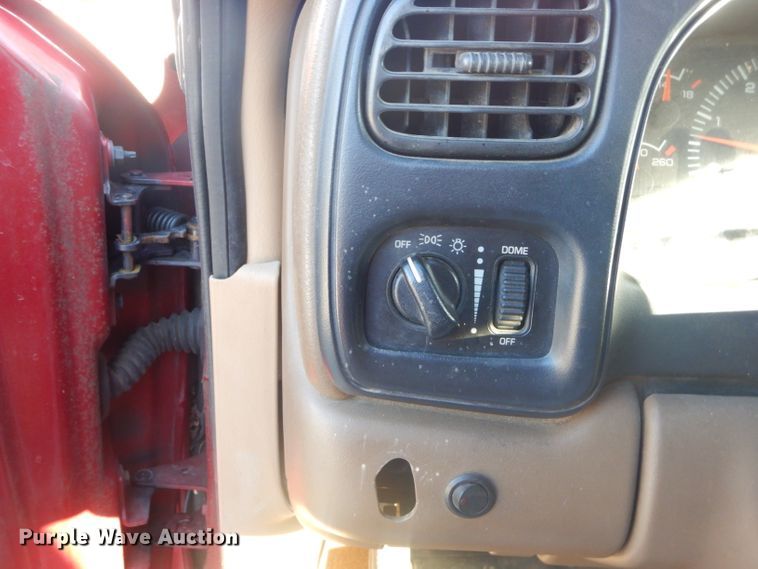 image for item GB9535 1999 Dodge Durango SLT SUV