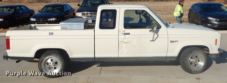 image for item GB9537 1986 Ford Ranger pickup truck