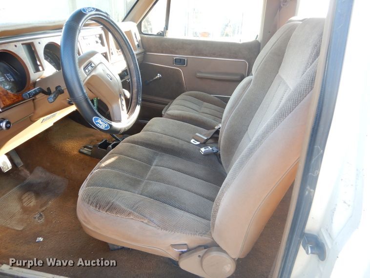 image for item GB9537 1986 Ford Ranger pickup truck