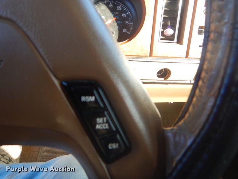 image for item GB9537 1986 Ford Ranger pickup truck