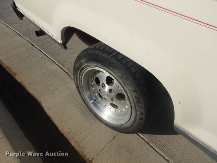 image for item GB9537 1986 Ford Ranger pickup truck