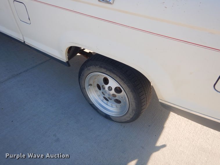 image for item GB9537 1986 Ford Ranger pickup truck