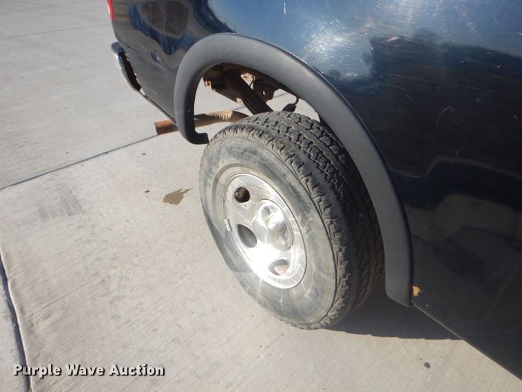 image for item GB9538 2000 Ford F150 pickup truck