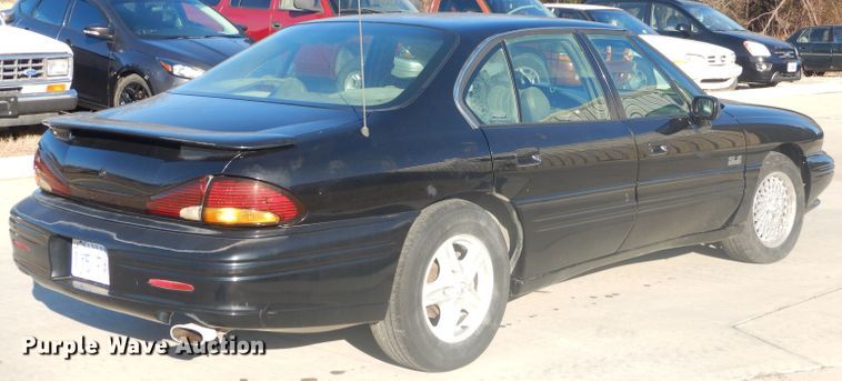 image for item GB9539 1999 Pontiac Bonneville