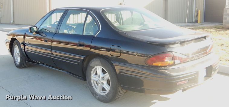 image for item GB9539 1999 Pontiac Bonneville