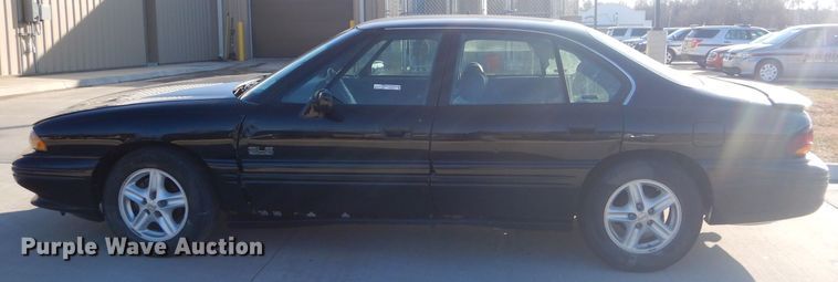 image for item GB9539 1999 Pontiac Bonneville