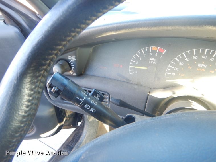 image for item GB9539 1999 Pontiac Bonneville