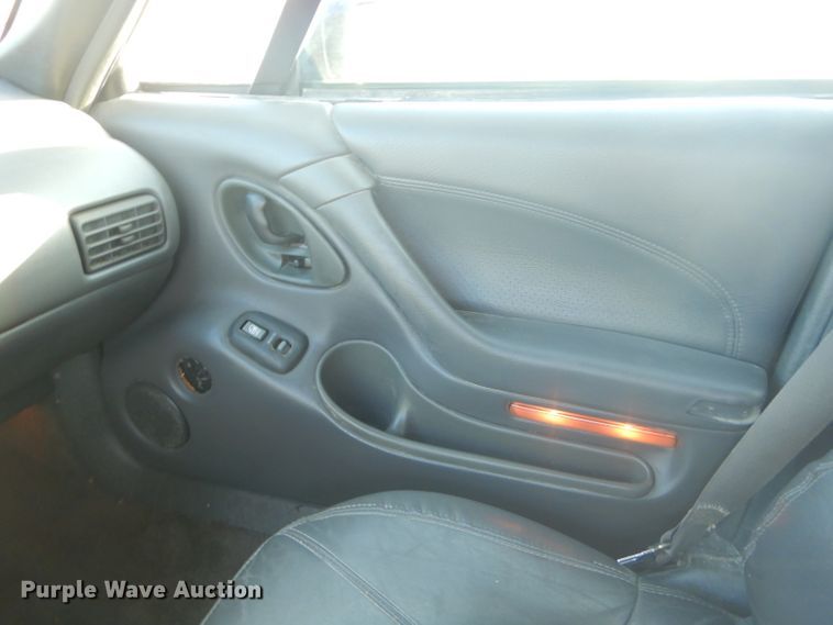 image for item GB9539 1999 Pontiac Bonneville