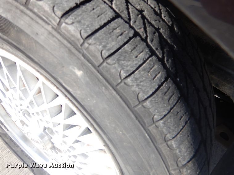 image for item GB9539 1999 Pontiac Bonneville