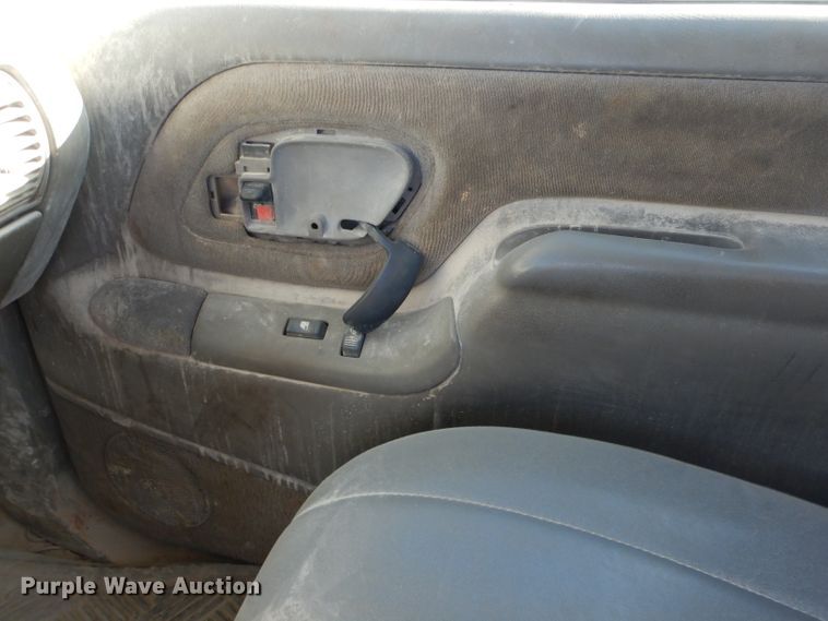 image for item GB9558 1998 Chevrolet K3500 utility bed pickup truck