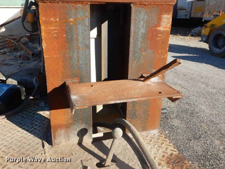 image for item GB9558 1998 Chevrolet K3500 utility bed pickup truck