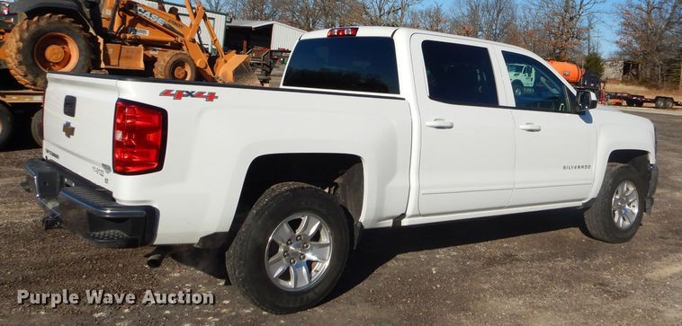 image for item GB9560 2016 Chevrolet Silverado 1500 Crew Cab pickup truck