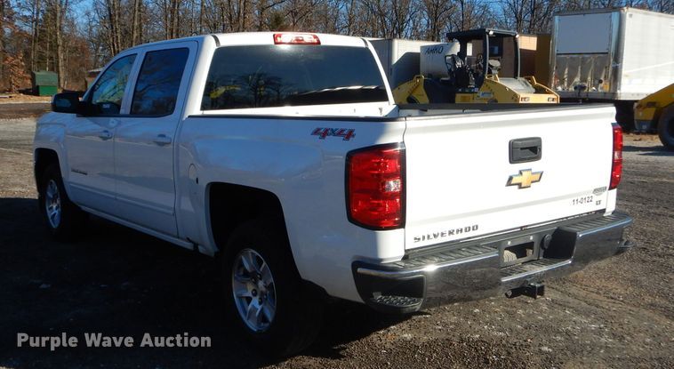image for item GB9560 2016 Chevrolet Silverado 1500 Crew Cab pickup truck