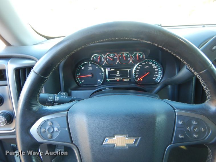 image for item GB9560 2016 Chevrolet Silverado 1500 Crew Cab pickup truck