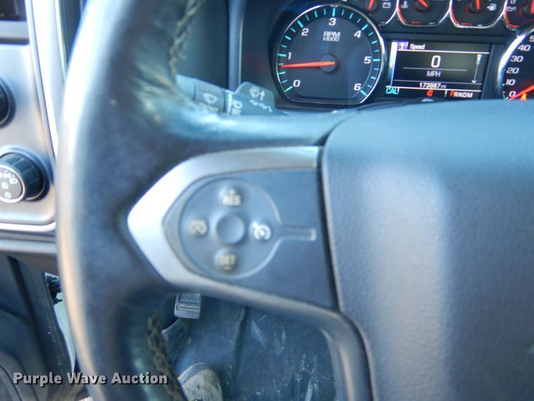 image for item GB9560 2016 Chevrolet Silverado 1500 Crew Cab pickup truck