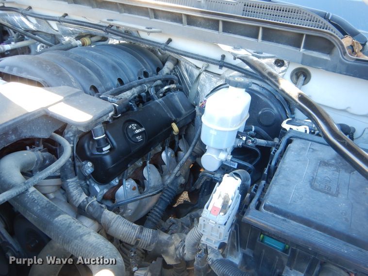 image for item GB9560 2016 Chevrolet Silverado 1500 Crew Cab pickup truck